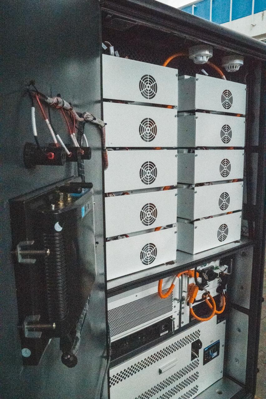 Internal battery modules of a VitaCell energy storage cabinet